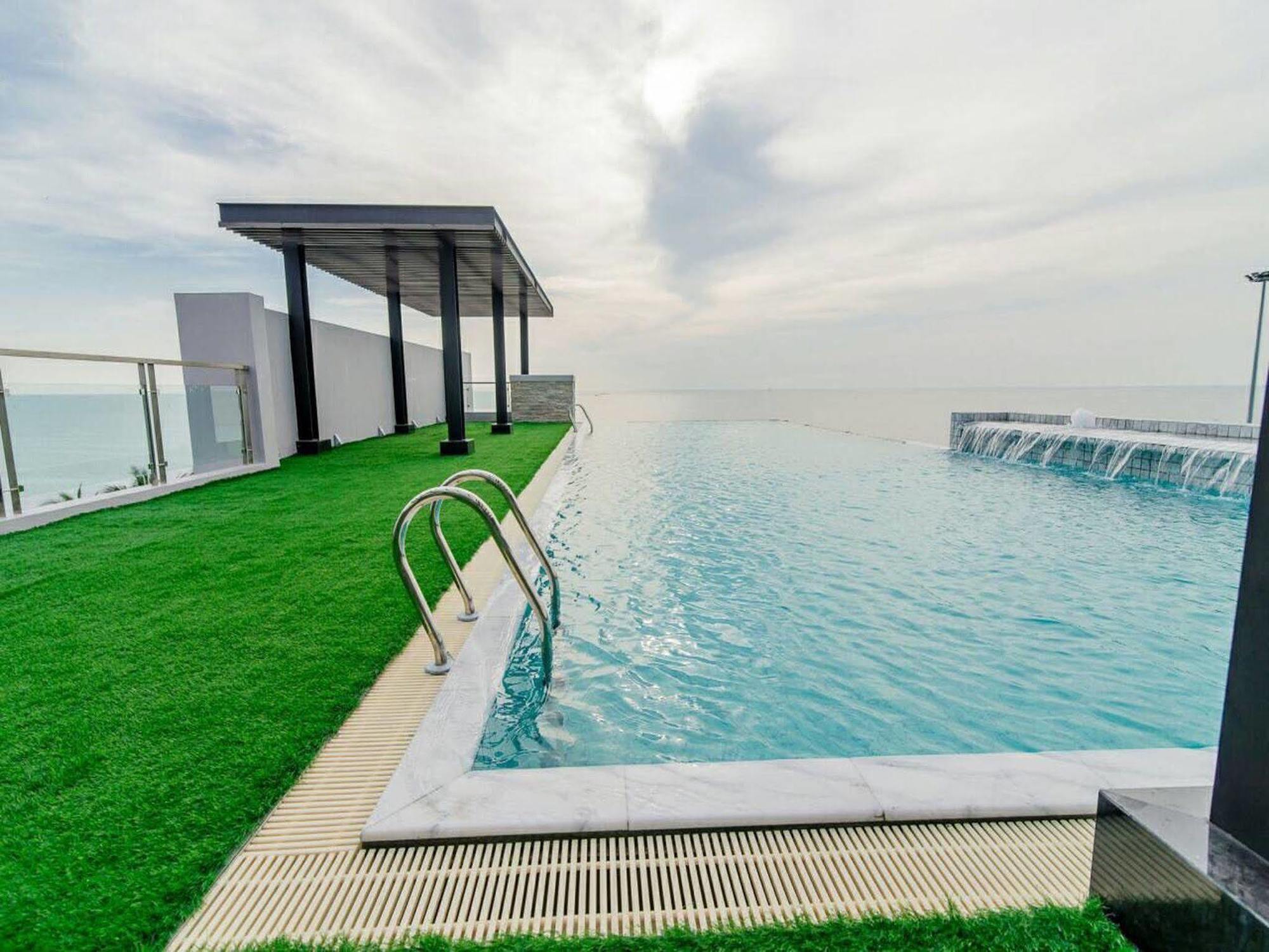 Panitar Haus Hotel Chonburi Exterior photo
