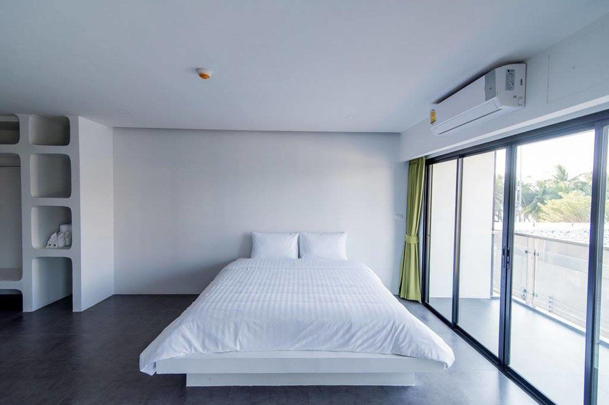 Panitar Haus Hotel Chonburi Exterior photo